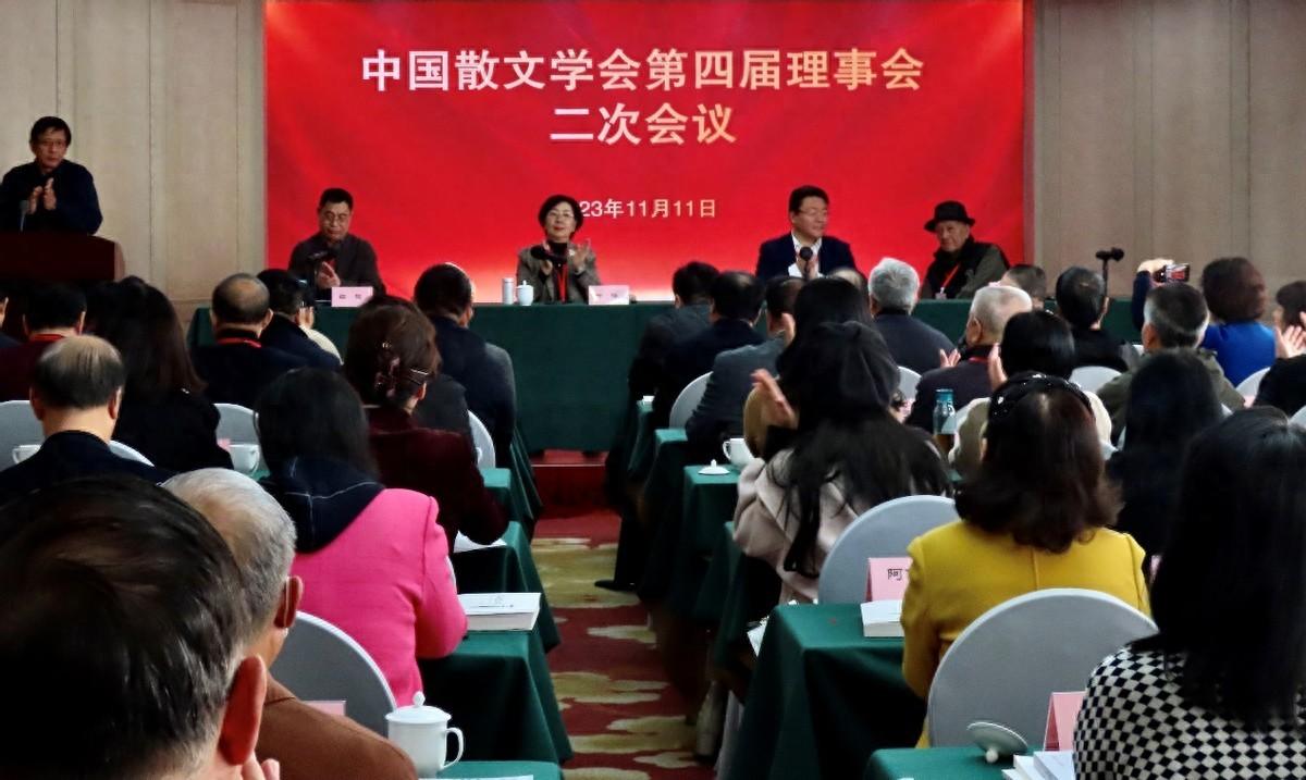 中国散文学会：发时代先声，促进新时代散文高质量发展